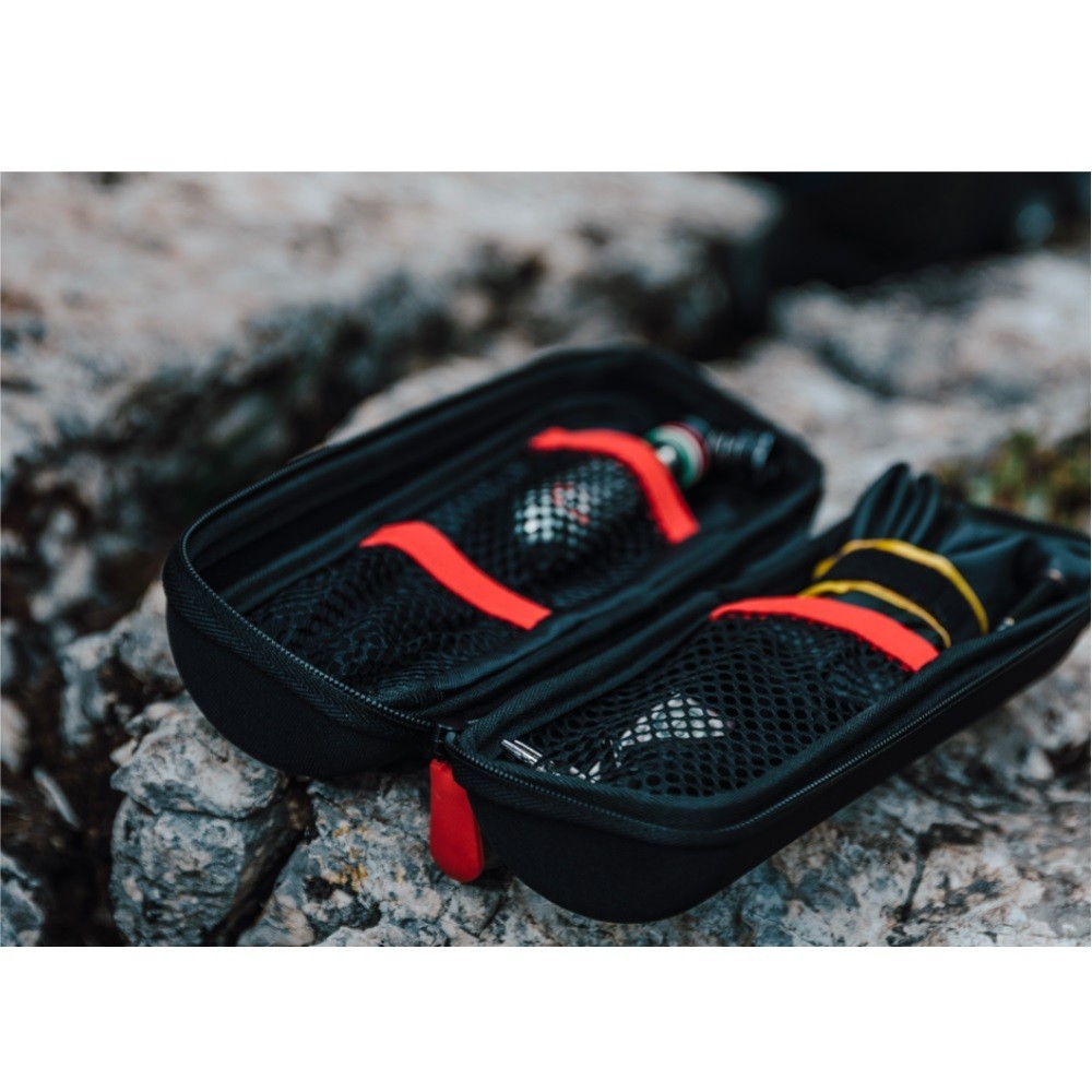 Estuche Portaherramientas Elite Takuin 500 cc Negro/Logo Gris|BIDONES