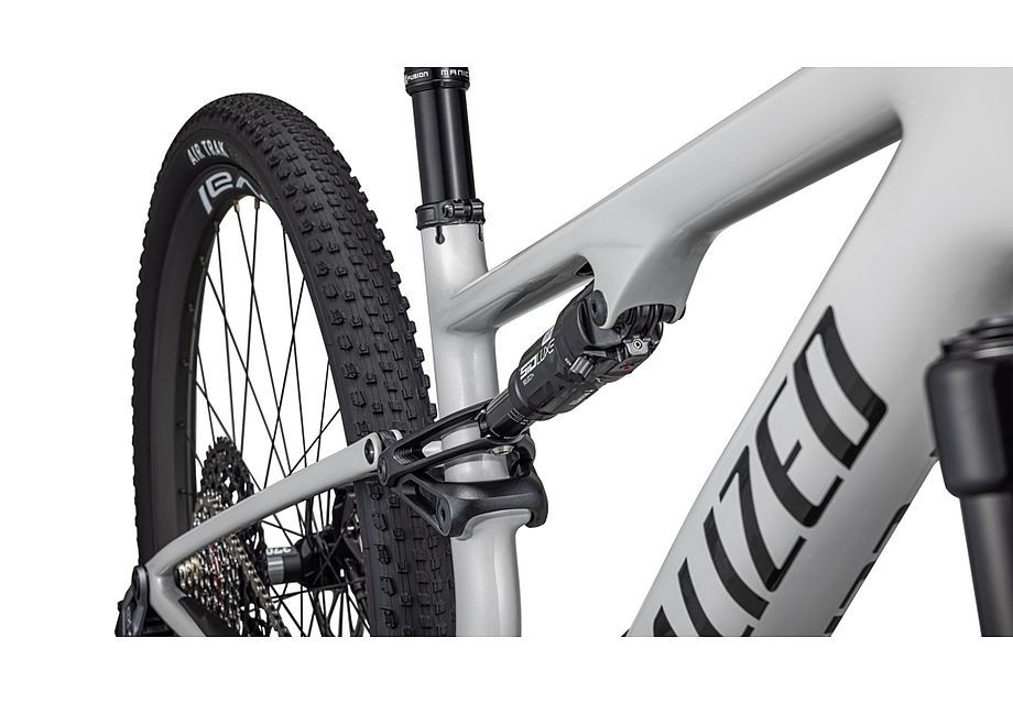 Bicicleta Specialized Epic 8 Expert Gloss Dolomite Metallic / Obsidian 2026