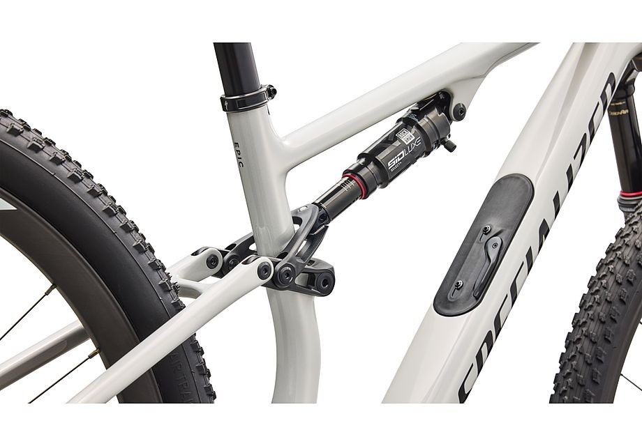 Bicicleta Specialized Epic 8 Expert Di2 Gloss Dolomite Metallic / Obsidian 2026