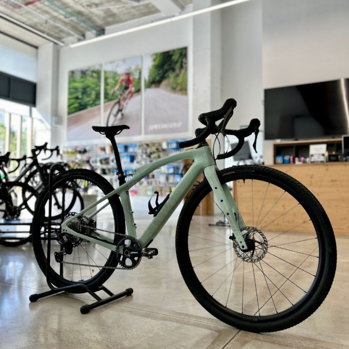 Bicicleta de segunda mano Specialized Diverge STR SW Dove Grey+Eyris Pearl 2024