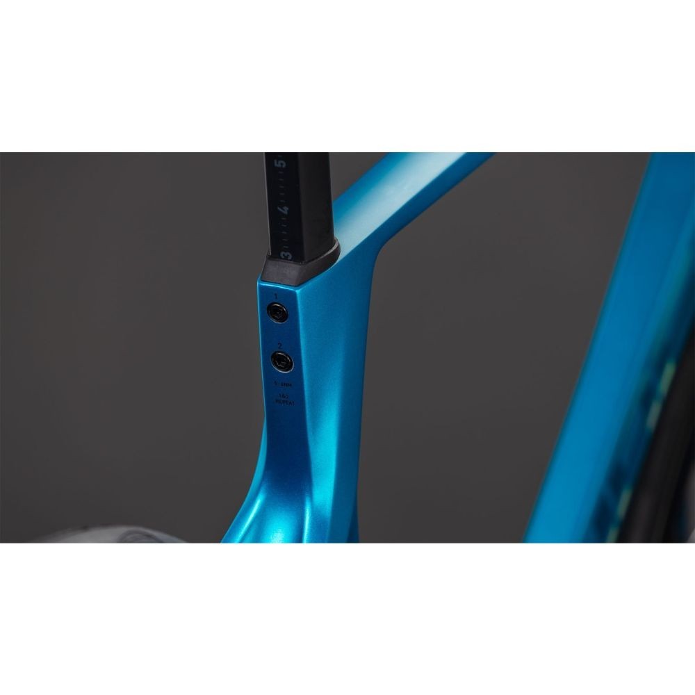 Bicicleta Cube Agree C:62 PRO bali´n´prism