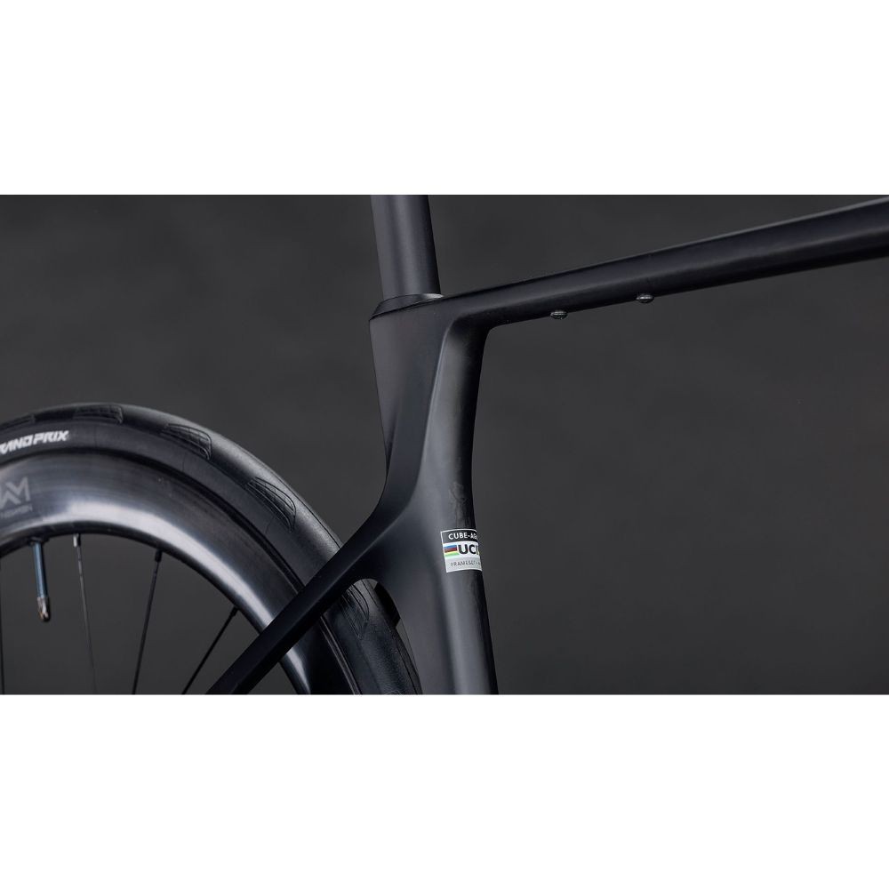 Vélo Cube Agree C:62 PRO blackline