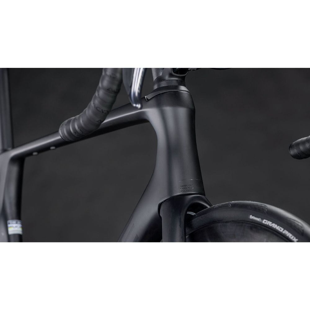 Vélo Cube Agree C:62 PRO blackline