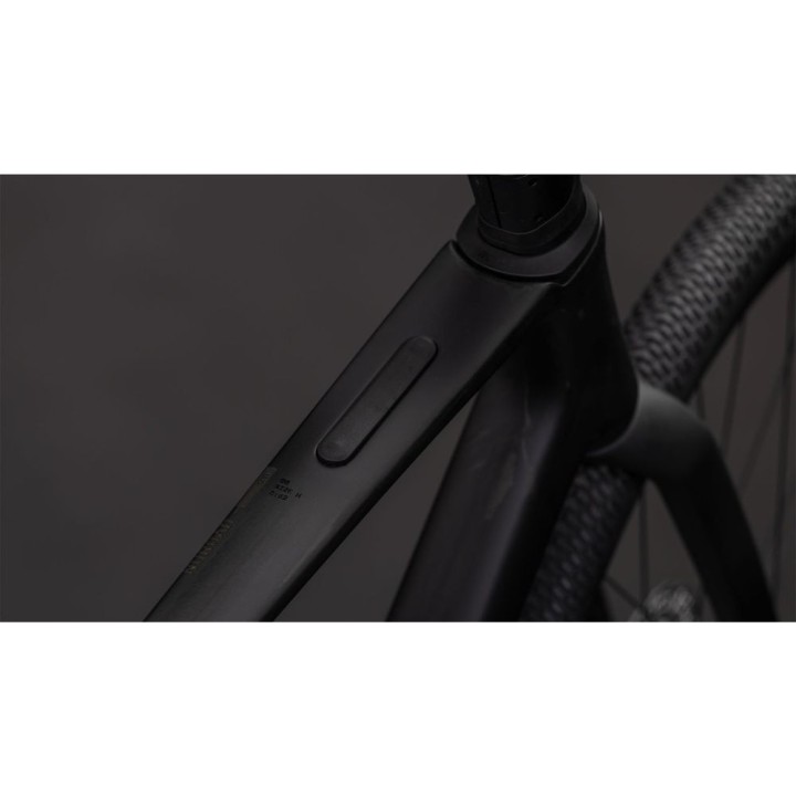 Vélo Cube Nuroad C:62 ONE blackline