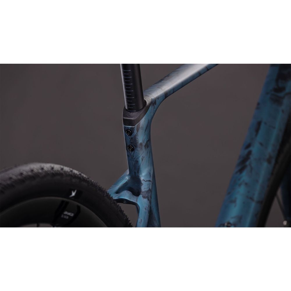 Bicicleta Cube Nuroad C:62 SLT royalgreen´n´fume