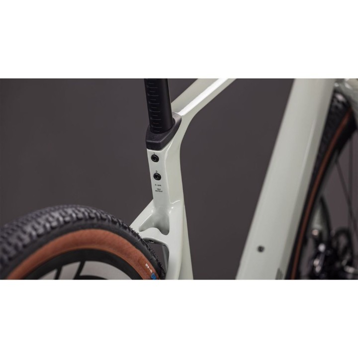 Bicicleta Cube Nuroad C:62 SLX reedbeige´n´chrome