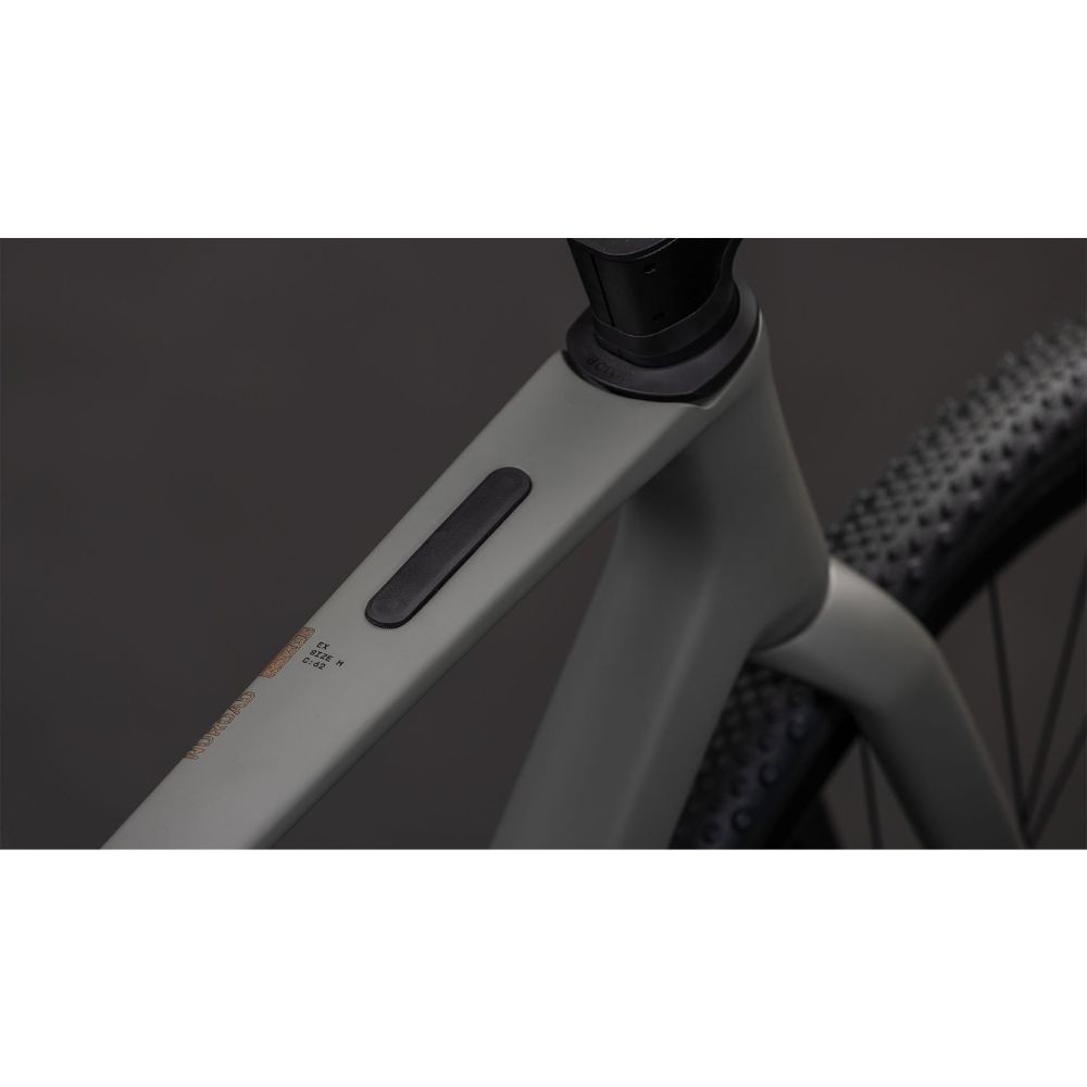 Bicicleta Cube Nuroad C:62 EX oldgrey´n´prism