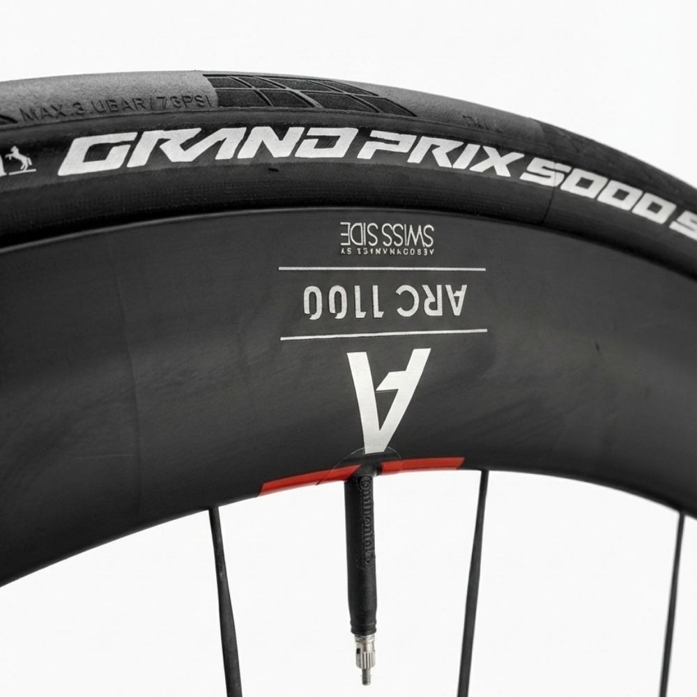 Vélo Specialized S-Works Tarmac SL8 Force AXS E1, couleur « Gloss Cypress Metallic », avec roues Dtswiss ARC1100