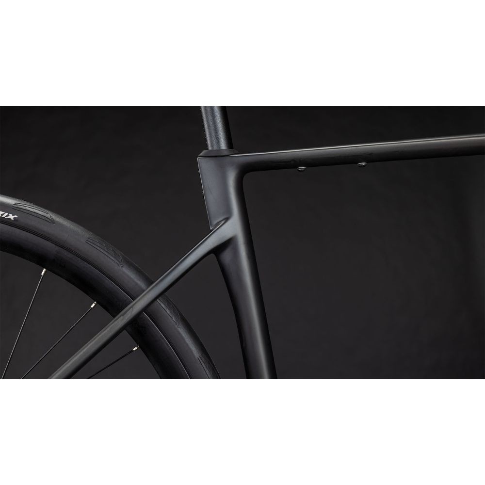 Vélo Cube Attain C:62 Race blackline 2026