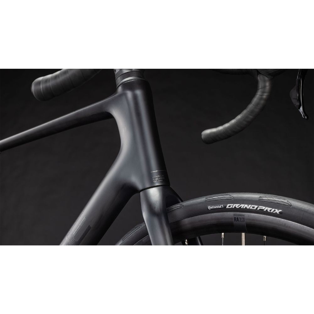 Vélo Cube Attain C:62 Race blackline 2026