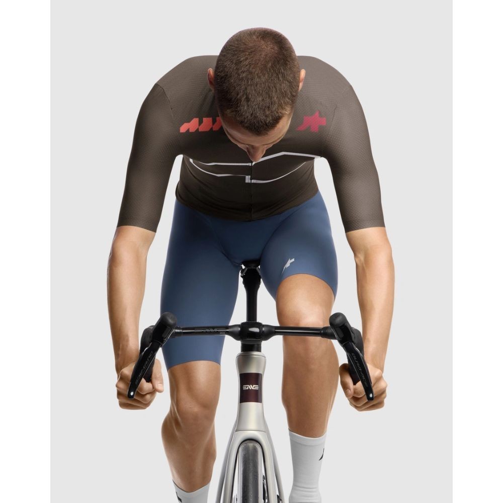 Maillot Manga Corta Hombre Assos Equipe R S11 We Are The a Moka Brown