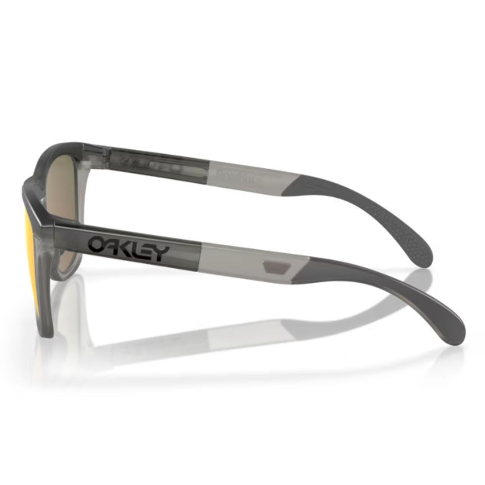 Lunettes Oakley Frogskins Verres prizm ruby/Monture matte grey smoke/grey ink
