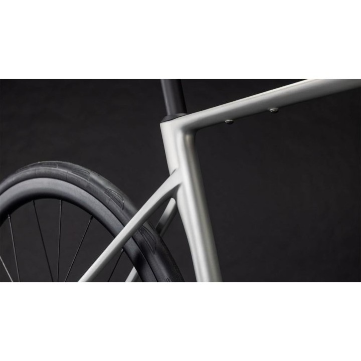 Vélo Cube Attain C:62 SLX sleekgrey´n´prism 2026