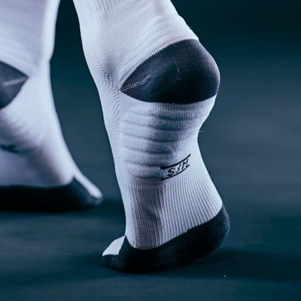 Calcetines Inverse Motion Fiyi white