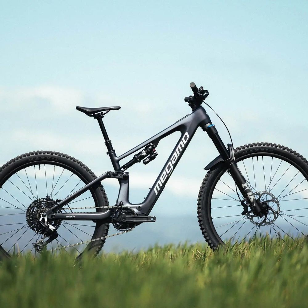 Vélo Megamo Reason AL 03 AXS Black 2027