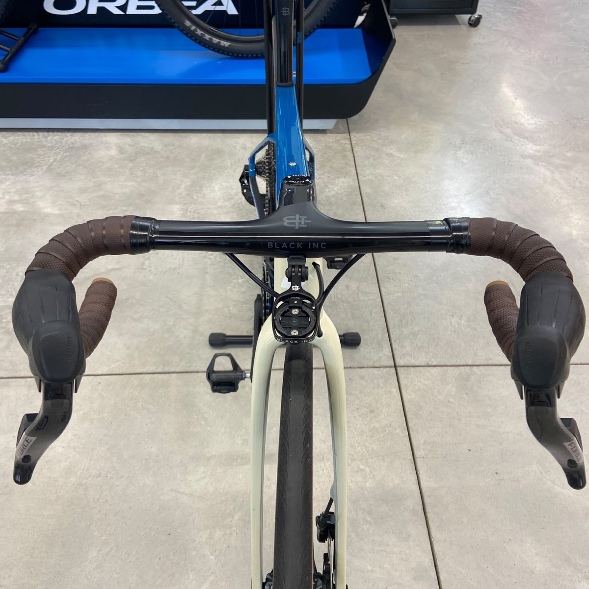 Vélo d'occasion Factor LS Sram Force AXS/Rotor Vintage Blue