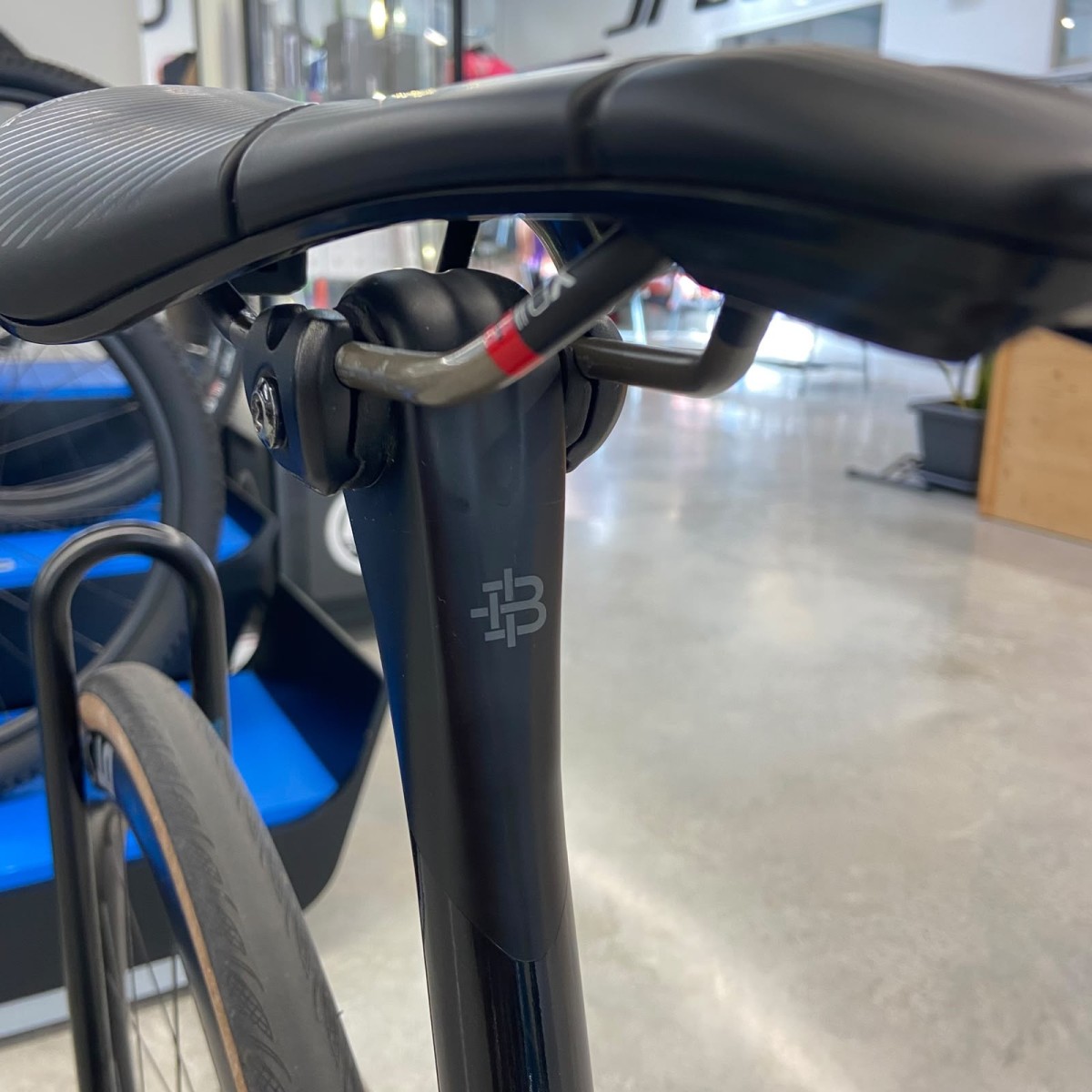 Vélo d'occasion Factor LS Sram Force AXS/Rotor Vintage Blue