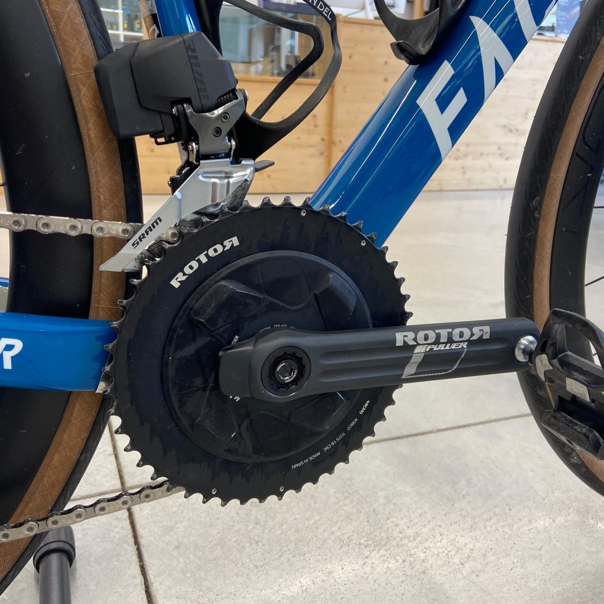 Vélo d'occasion Factor LS Sram Force AXS/Rotor Vintage Blue